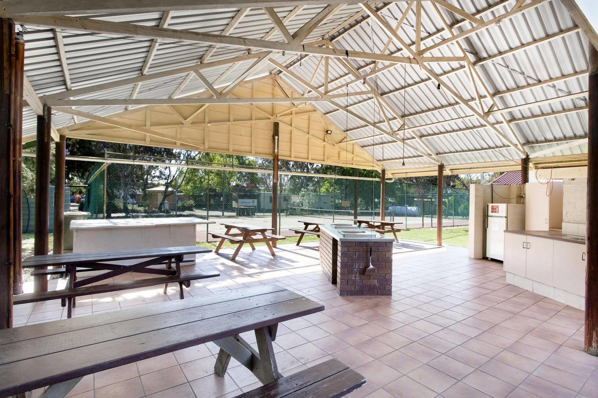 Armidale Tourist Park Hotel Exterior foto
